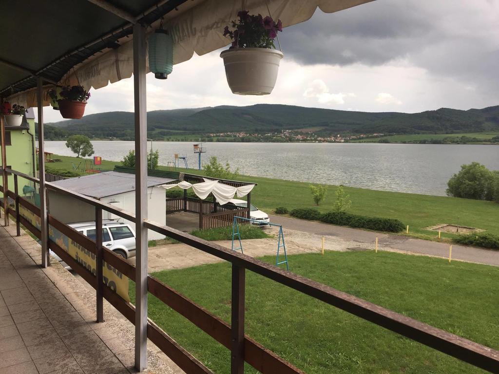 Turisticka Ubytovna Hotel Divín מראה חיצוני תמונה